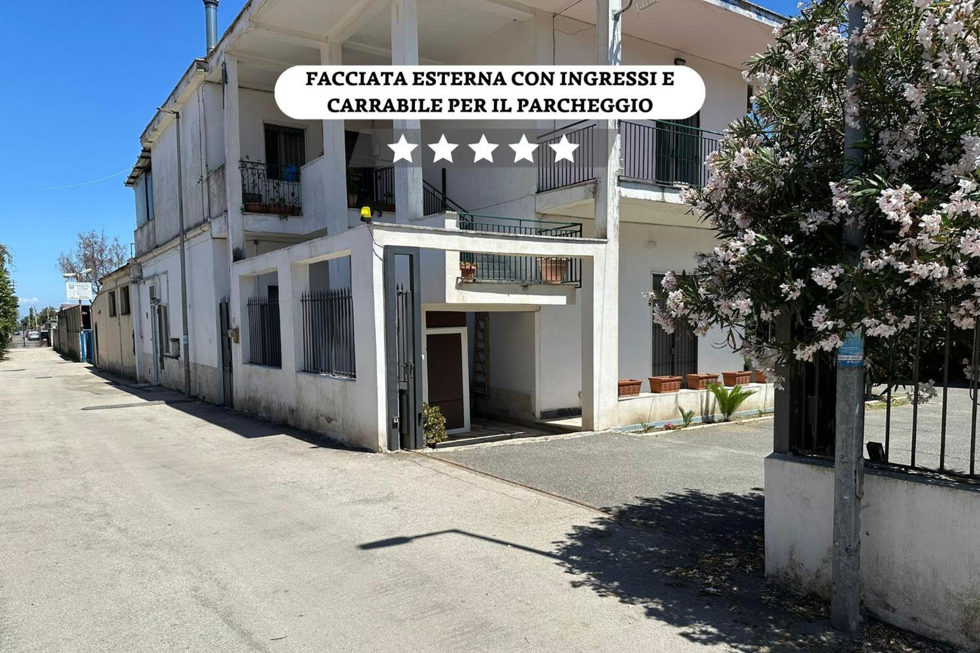Grancomfort Tra Napoli E Caserta 卡斯特沃托诺 外观 照片